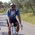 Fabrizio Gadioli del Cad Bam Bycicle partecipa alla tradizionale corsa 'Eroica' sulle colline del Chianti.