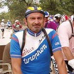 Fabrizio Gadioli del Cad Bam Bycicle partecipa alla tradizionale corsa 'Eroica' sulle colline del Chianti.